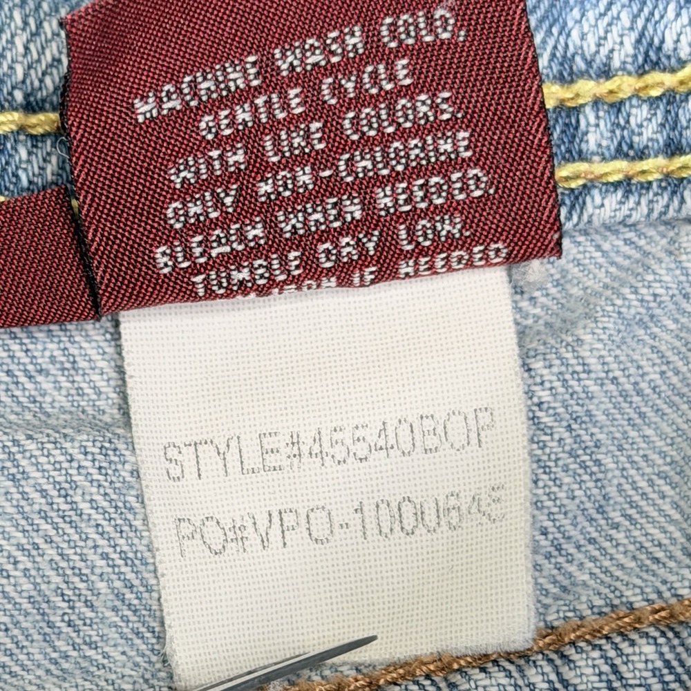 VTG Y2K Bongo Low Rise Light Wash Denim Micro Mini Shorts Size 3 Booty Frayed - Picture 8 of 8